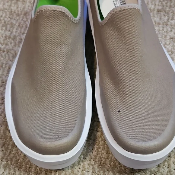Womens OOFOS Oomega Eezee Nomad Slip On Sneakers NWT - Picture 5 of 7